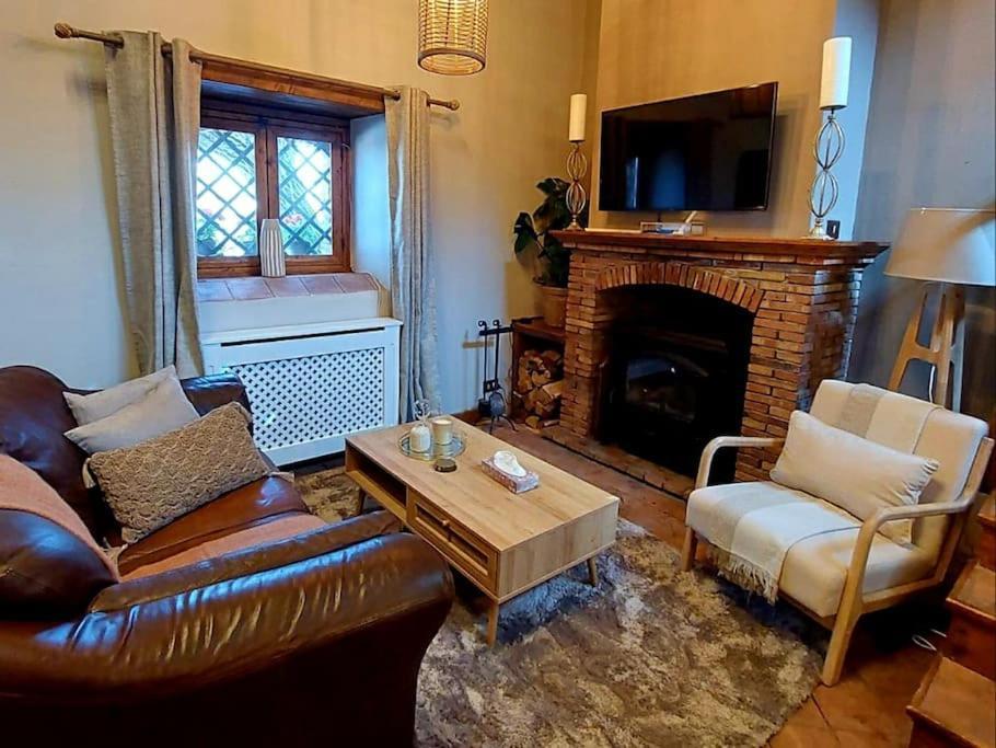 Villa Segreta, Mount Etna ベルパッソ エクステリア 写真
